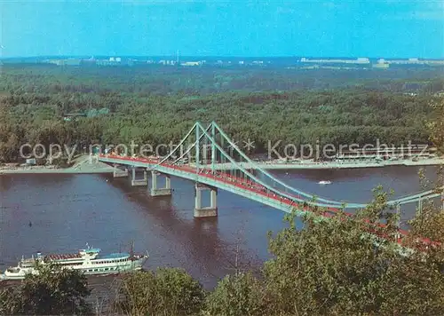 AK / Ansichtskarte Kiev_Kiew F??g?ngerbr?cke ?ber Dnepr Kiev_Kiew