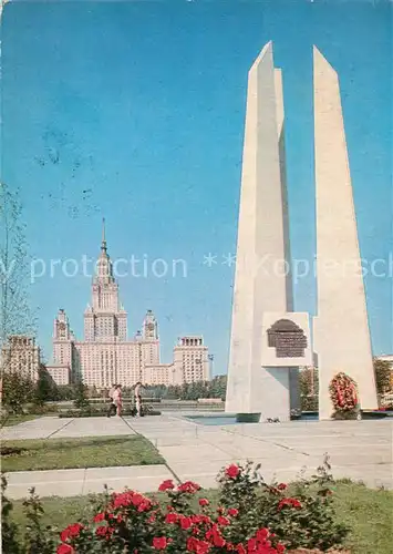 AK / Ansichtskarte Moskau_Moscou Lomonosov Universit?t Denkmal Moskau Moscou