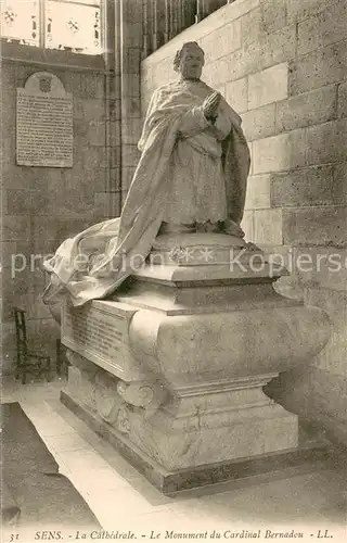 AK / Ansichtskarte Sens_Yonne Cathedrale Monument du Cardinal Bernadou Statue Sens_Yonne