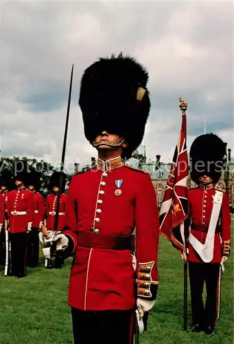 AK / Ansichtskarte Leibgarde_Wache Changing the Guard on Parliament Hill Ottawa  