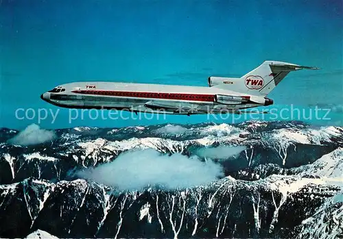 AK / Ansichtskarte Flugzeuge_Zivil TWA Boeing 727 