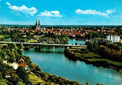 AK / Ansichtskarte Regensburg Panorama mit neuer Donaubruecke Regensburg