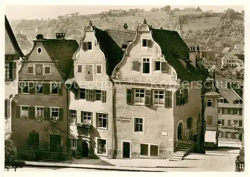 AK / Ansichtskarte Schwaebisch_Hall Marktplatz Petrizierhaeuser neben dem Rathaus Schwaebisch Hall