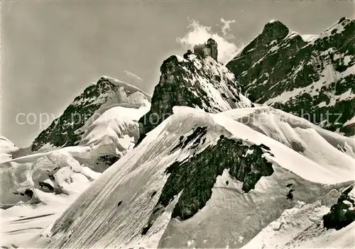 AK / Ansichtskarte Jungfraujoch Meteorolog Station an der Sphinx Rottalhorn Jungfrau Jungfraujoch