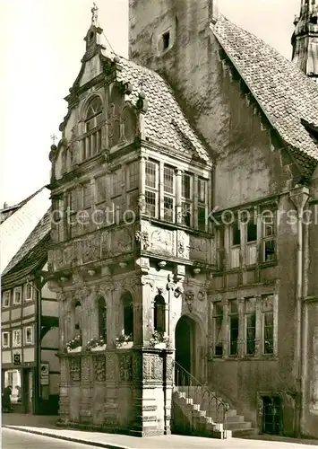 AK / Ansichtskarte Lemgo Rathaus Vorhalle mit Freitreppe Obergeschoss mit den Allegorien der sieben freien Kuenste Lemgo