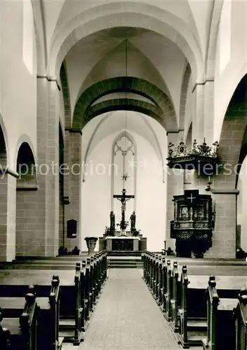 AK / Ansichtskarte Hoexter_Weser St Kilianskirche mit Chor Kreuigungsgruppe Kanzel Hoexter Weser
