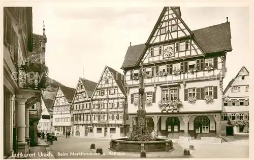 AK / Ansichtskarte Urach_Schwarzwald Marktbrunnen Rathaus Urach Schwarzwald