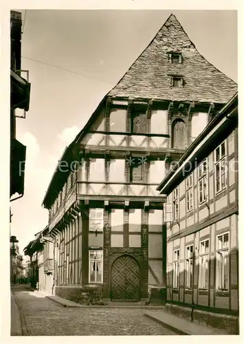 AK / Ansichtskarte Goslar Moenchehaus Fachwerkhaus Historisches Gebaeude Goslar
