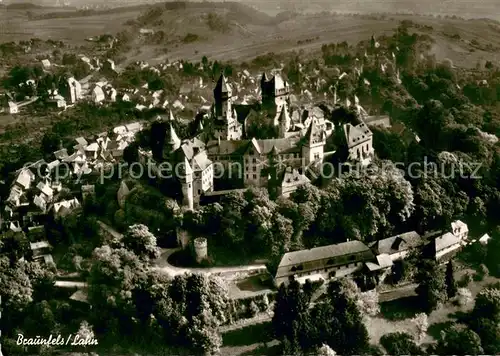AK / Ansichtskarte Braunfels Fliegeraufnahme mit Schloss Braunfels