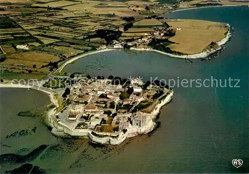 AK / Ansichtskarte Talmont sur Gironde Vue generale aerienne lEglise Romane Talmont sur Gironde