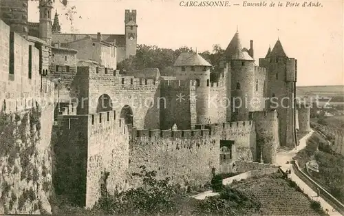 AK / Ansichtskarte Carcassonne Ensemble de la Porte d Aude Carcassonne