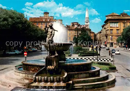AK / Ansichtskarte Modena_Emilia Romagna Largo Garibaldi Fontana Modena Emilia Romagna