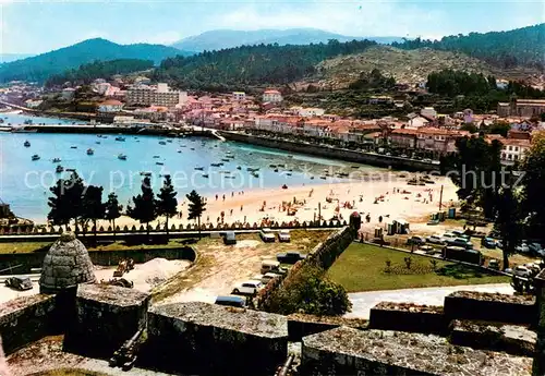 AK / Ansichtskarte Bayona_Spanien Vista parcial Playa Barbeira y detalle de las murallas del Castillo Bayona Spanien