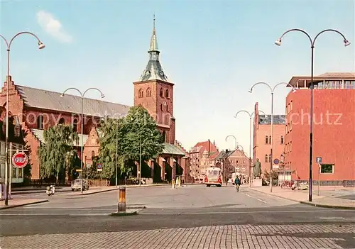 AK / Ansichtskarte Odense Dom und Rathaus Odense