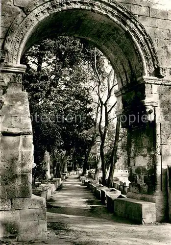 AK / Ansichtskarte Arles_Bouches du Rhone Les Alyscamps Arles_Bouches du Rhone