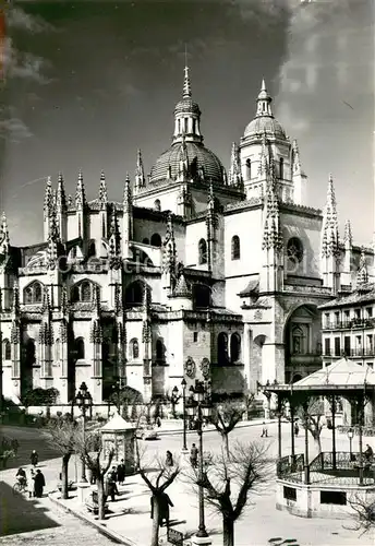 AK / Ansichtskarte Segovia La Catedral Segovia