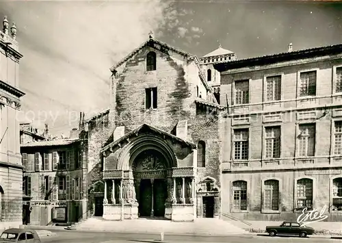 AK / Ansichtskarte Arles_Bouches du Rhone Cathedrale Saint Trophime Arles_Bouches du Rhone