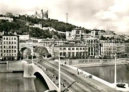 AK / Ansichtskarte Lyon_France Cathedrale St. Jean et Colline Lyon France