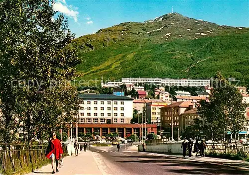 AK / Ansichtskarte Narvik Tekniske Skole Fagernes fjellet i bakgrunnen Narvik