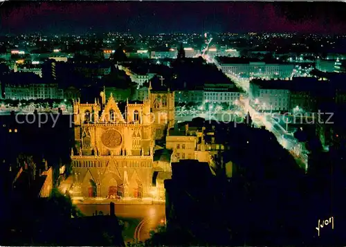 AK / Ansichtskarte Lyon_France Cathedrale Saint Jean et la ville la nuit Lyon France