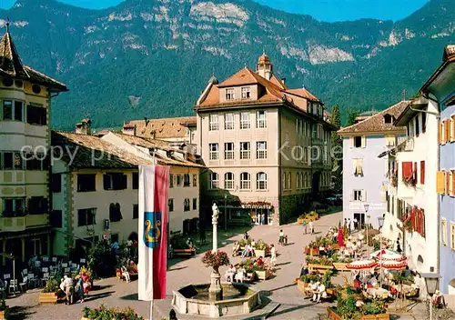 AK / Ansichtskarte Kaltern_Weinstrasse_Tirol Dorfplatz mit Mariensaeule Kaltern_Weinstrasse_Tirol