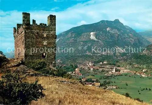 AK / Ansichtskarte Valle_d_Aosta Castelli Valdostani Nello sfondo panorama di Chatilion Valle_d_Aosta