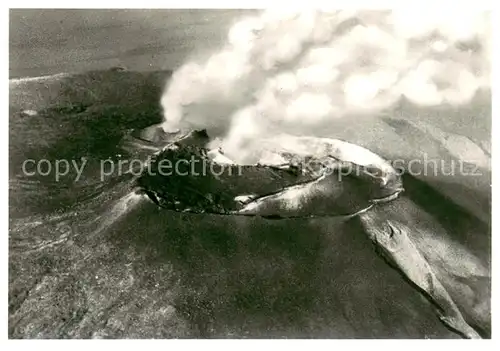 AK / Ansichtskarte Etna_Vulcano Cratere centrale e Cratere di Nord Est in eruzione 