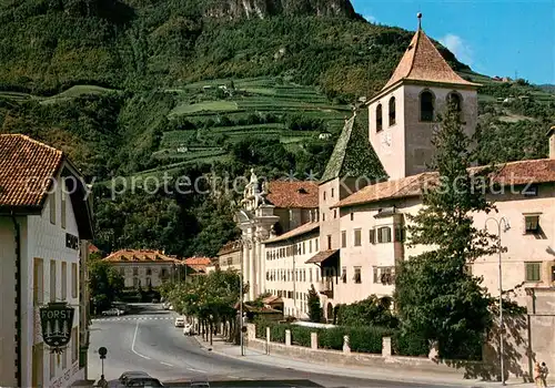 AK / Ansichtskarte Bozen_Suedtirol Grieser Hauptplatz und Stiftskirche Bozen Suedtirol