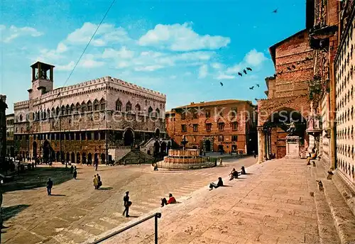 AK / Ansichtskarte Perugia Palazzo Comunale et Duomo Perugia