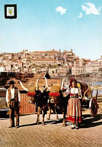 AK / Ansichtskarte Porto_Portugal Trajos regionais vista parcial da cidade Porto Portugal