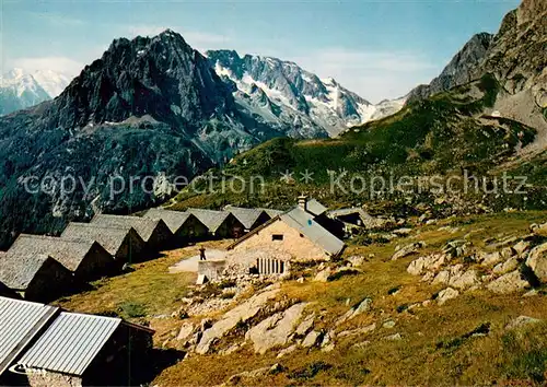 AK / Ansichtskarte Vallorcine_Haute_Savoie Chalets de la Loriaz Aiguilles Rouges Col de Berard Alpes Vallorcine_Haute_Savoie