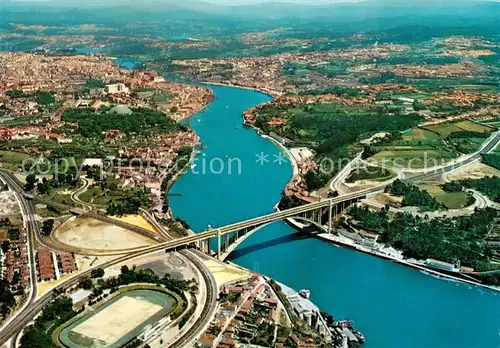 AK / Ansichtskarte Porto_Portugal Ponte da Arrabida e Rio Douro vista aerea Porto Portugal