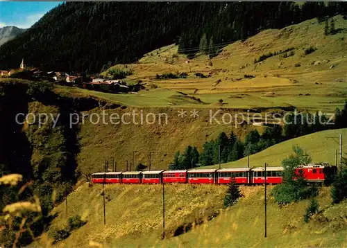 AK / Ansichtskarte Berguen_Bravuogn_GR Bernina Express der Rhaetischen Bahn mit Latschblick Berguen_Bravuogn_GR