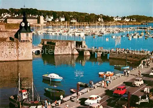 AK / Ansichtskarte Concarneau_Finistere Entree de la ville close et le port de plaisance Concarneau_Finistere