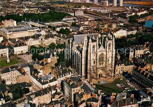 AK / Ansichtskarte Nantes_Loire_Atlantique La cathedrale Vue aerienne Nantes_Loire_Atlantique