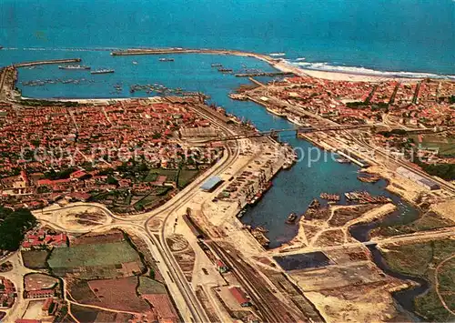 AK / Ansichtskarte Matosinhos Matosinhas e o seu porto vista aerea Matosinhos