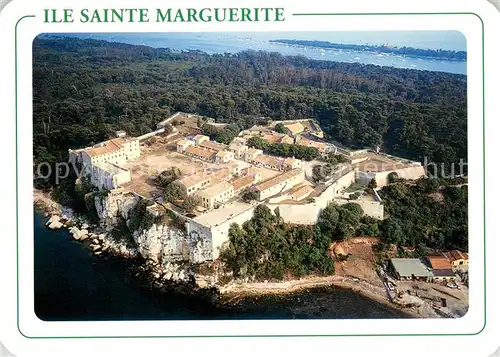 AK / Ansichtskarte Ile_Sainte Marguerite La Forteresse du Masque de Fer Vue aerienne Ile_Sainte Marguerite