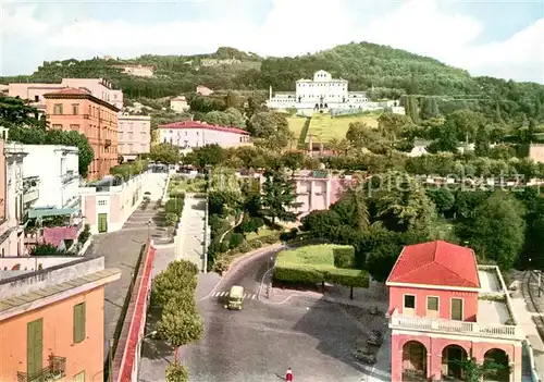 AK / Ansichtskarte Frascati Scorcio panoramico e Piazzale della Stazione Frascati