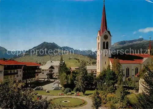 AK / Ansichtskarte Riezlern_Kleinwalsertal_Vorarlberg mit Kirche Heuberg und Hoch Ifen Riezlern_Kleinwalsertal