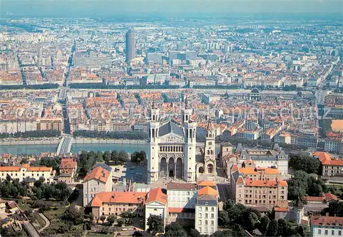 AK / Ansichtskarte Lyon_France Fourviere la Saone Presqu ile et la Part Dieu vue aerienne Lyon France