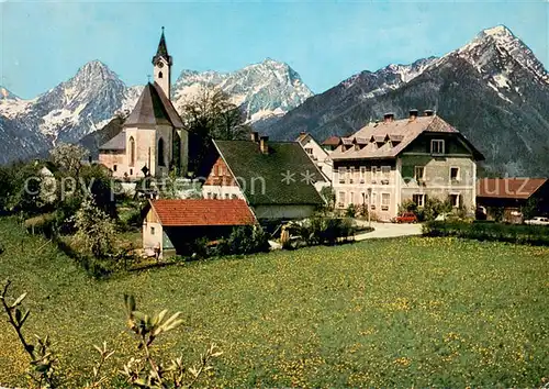 AK / Ansichtskarte Vorderstoder Ortsansicht mit Kirche und Totem Gebirge Vorderstoder