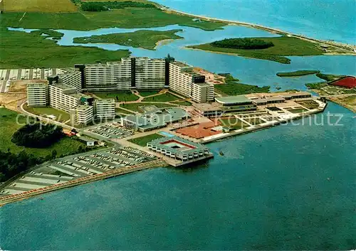 AK / Ansichtskarte Heiligenhafen_Ostseebad Ferienzentrum Bad an der Vogelfluglinie Deutschland Daenemark Fliegeraufnahme Heiligenhafen_Ostseebad