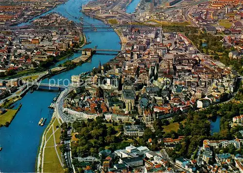 AK / Ansichtskarte Bremen Stadtbild mit Weser Fliegeraufnahme Bremen