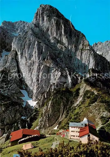 AK / Ansichtskarte Stripsenjochhaus mit Totenkirchl im Wilden Kaiser Stripsenjochhaus