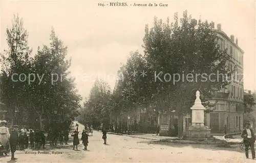 AK / Ansichtskarte Hyeres_les_Palmiers Avenue de la Gare Hyeres_les_Palmiers