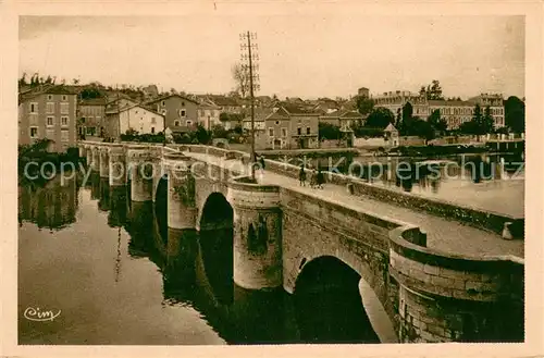 AK / Ansichtskarte Confolens Pont vieux Confolens