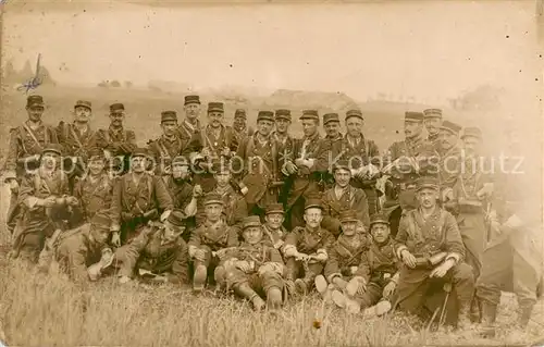 AK / Ansichtskarte Camp_de_Mailly Soldaten Gruppenbild Camp_de_Mailly