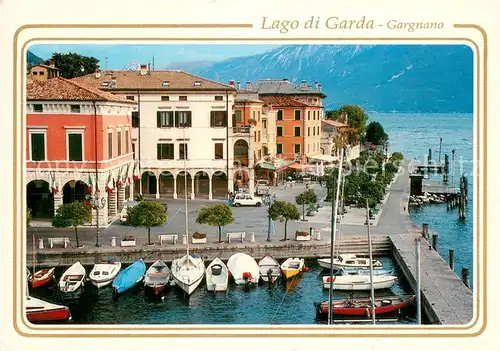 AK / Ansichtskarte Gargnano_Lago_di_Garda Ortsmotiv mit Bootshafen Gargnano_Lago_di_Garda