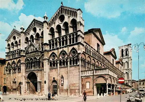 AK / Ansichtskarte Ferrara La Cattedrale Dom 12. Jhdt. Ferrara
