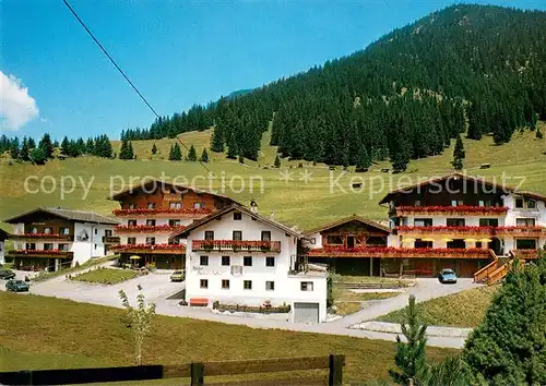 AK / Ansichtskarte Rinnen_Tirol Restaurant Pension Thaneller Stubn Heustadl mit Pension Jaegerheim Rinnen Tirol